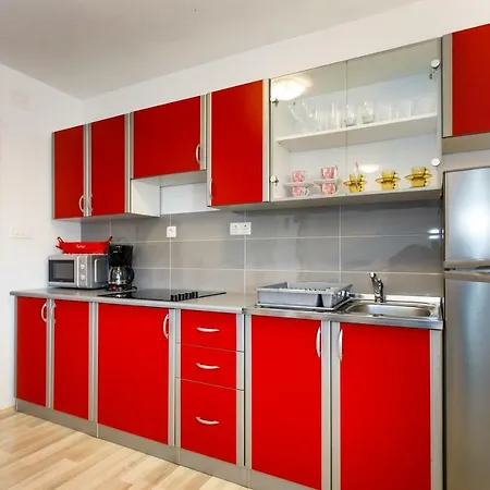 Dobrila Apartman Vrh