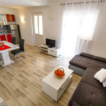 Dobrila Apartament *