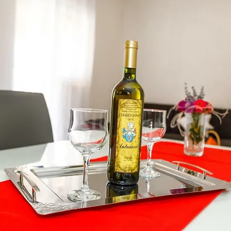 Dobrila Apartament *