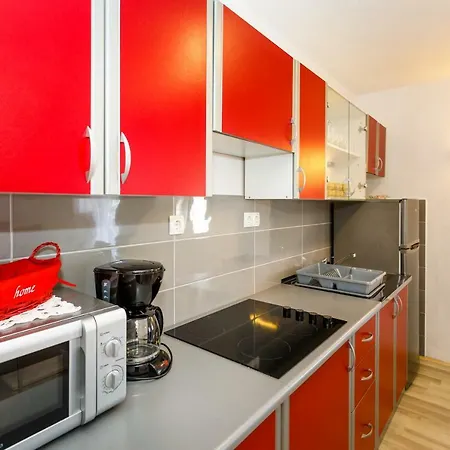 Dobrila Apartament *