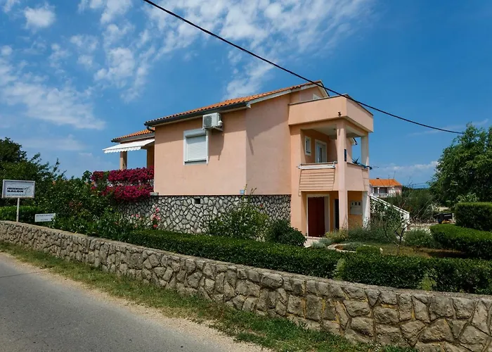 Dobrila Διαμέρισμα Vrh (Krk)